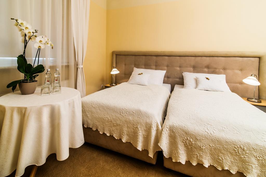 Hotel Komeda Ostrów Wielkopolski Eksteriør billede